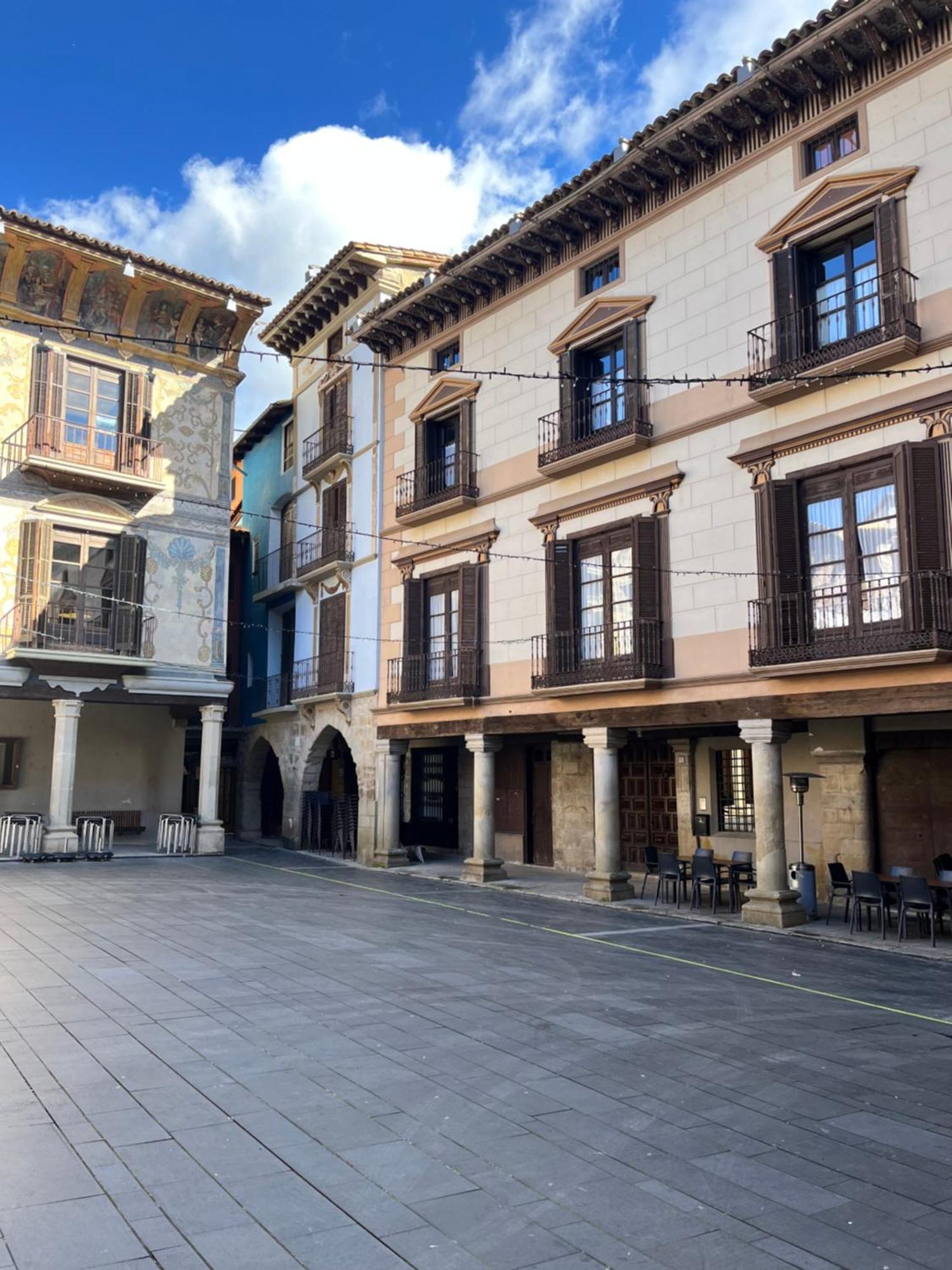 Apartamentos Angelus Plaza Mayor De Ґраус Екстер'єр фото