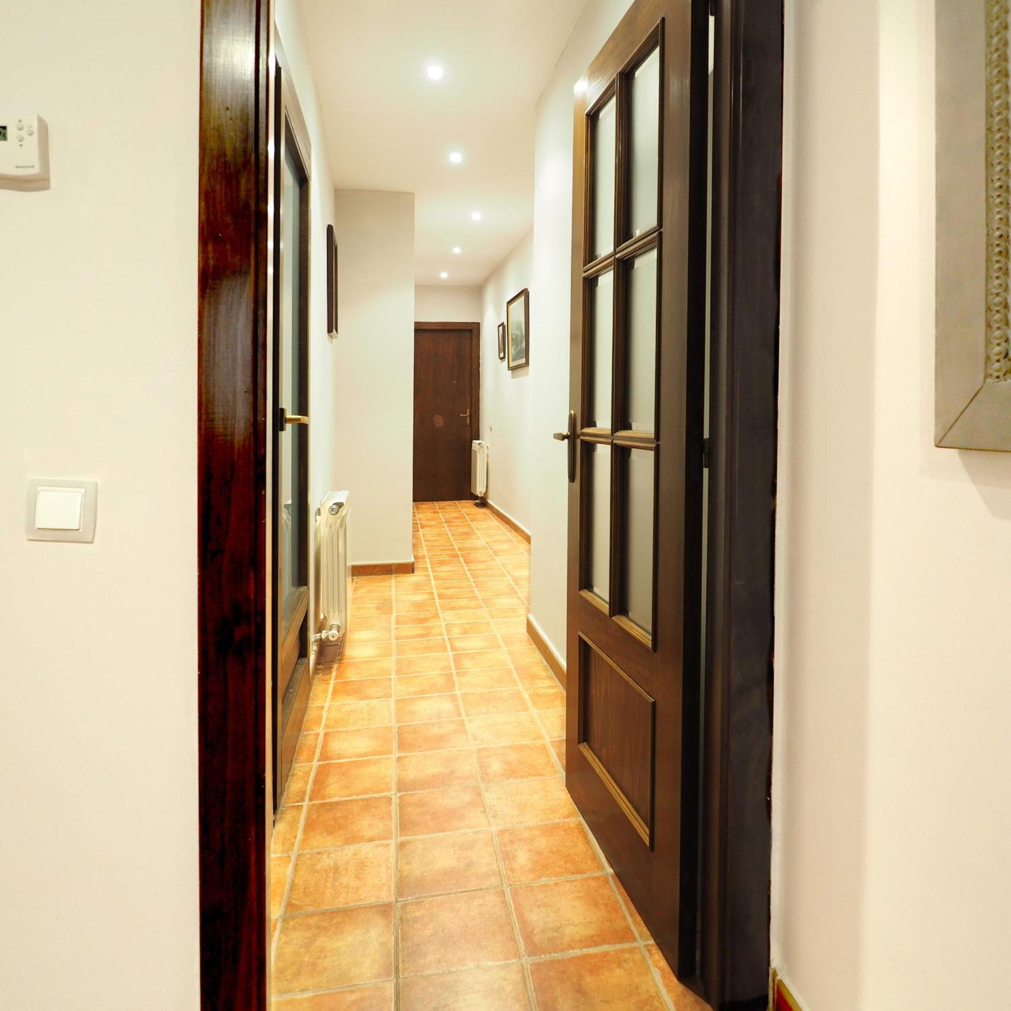 Apartamentos Angelus Plaza Mayor De Ґраус Екстер'єр фото