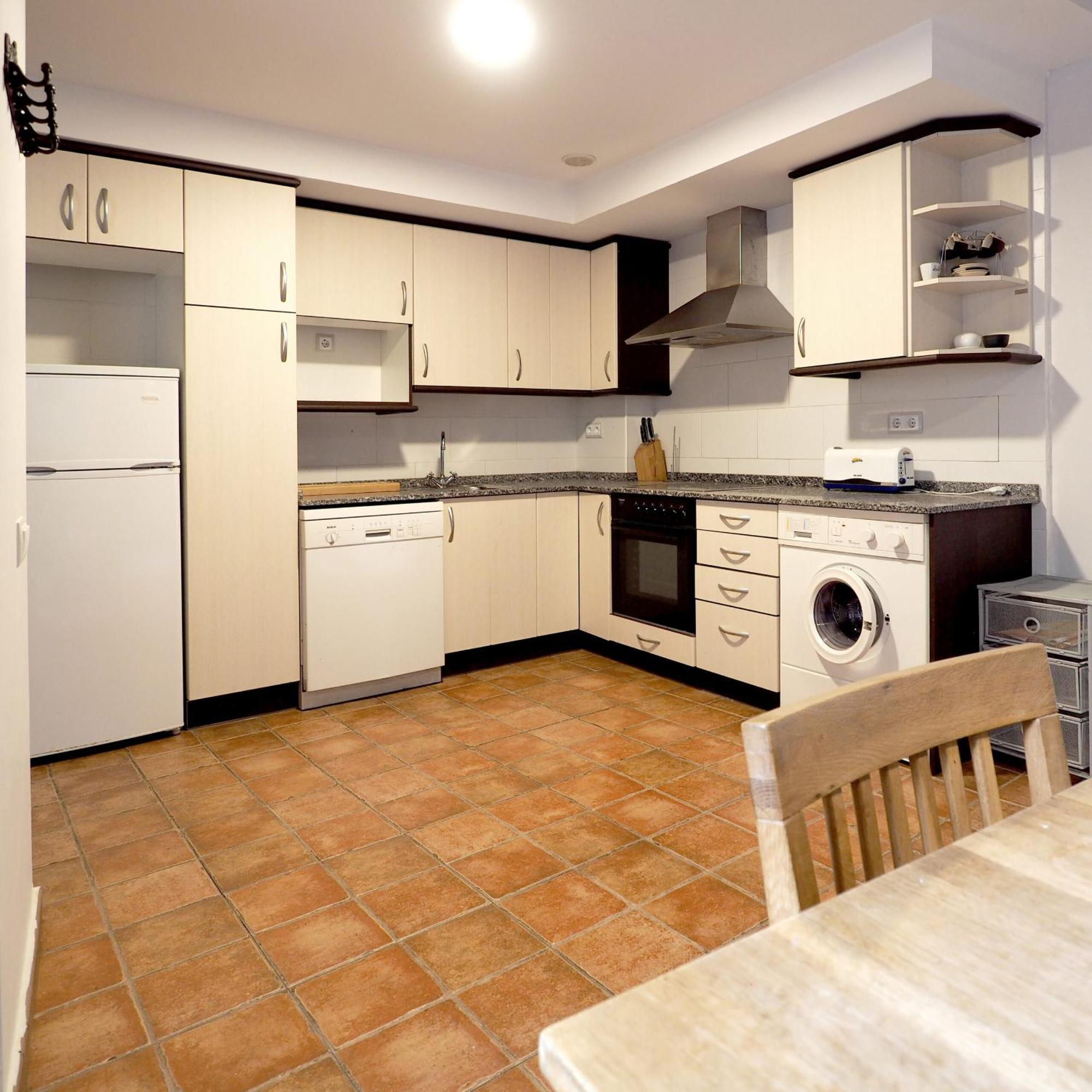 Apartamentos Angelus Plaza Mayor De Ґраус Екстер'єр фото